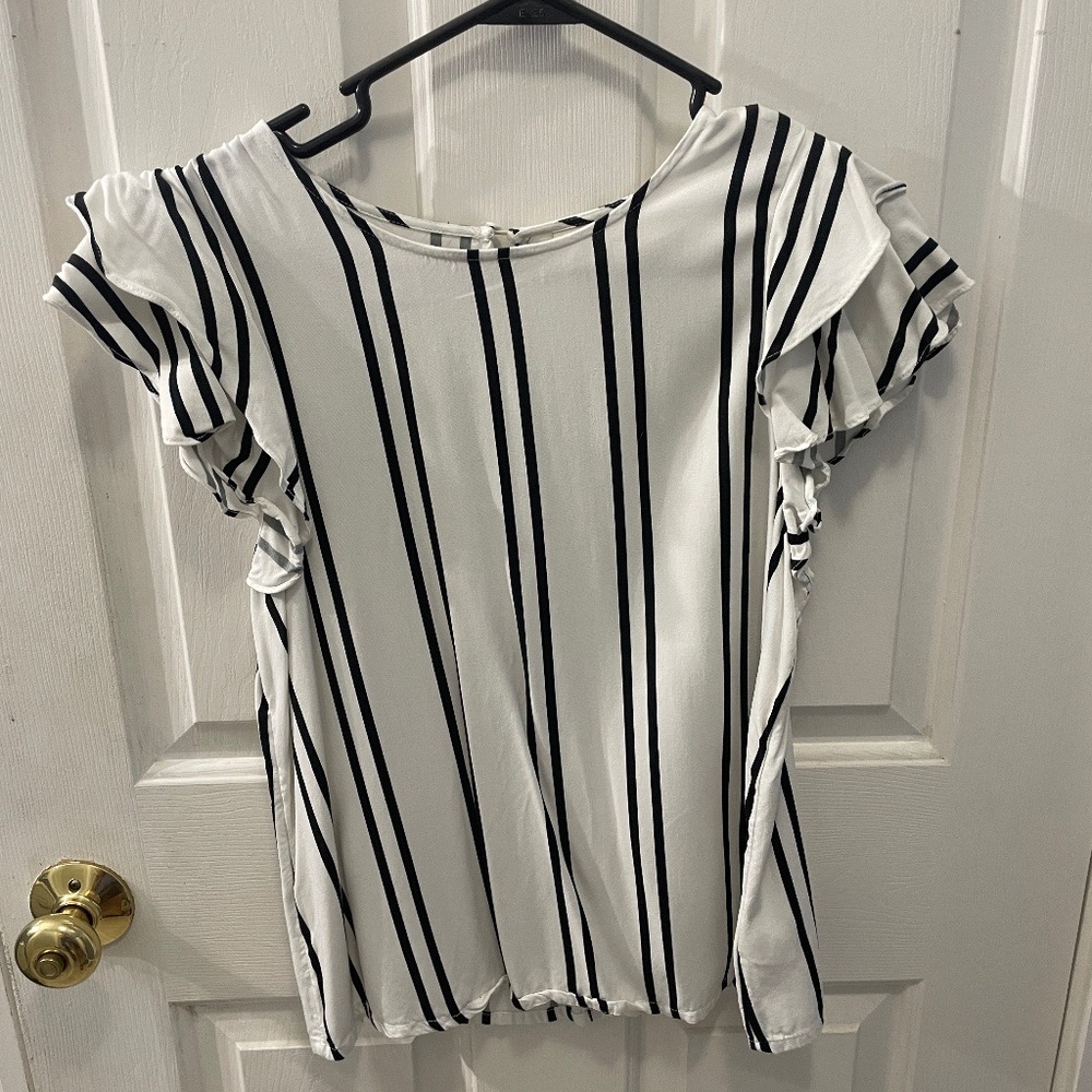 Women’s blouse, size small